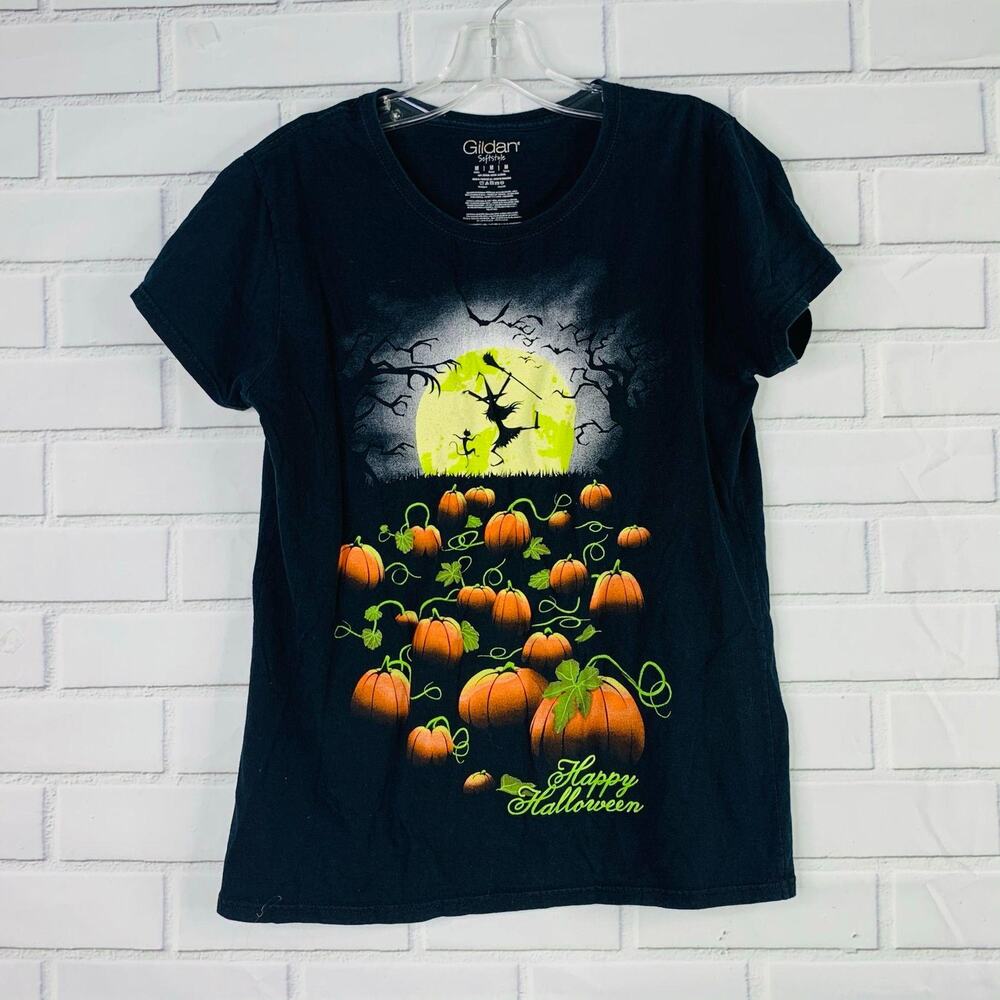 Halloween Gildan Softstyle T-shirt cotton black graphic ladies cut size medium